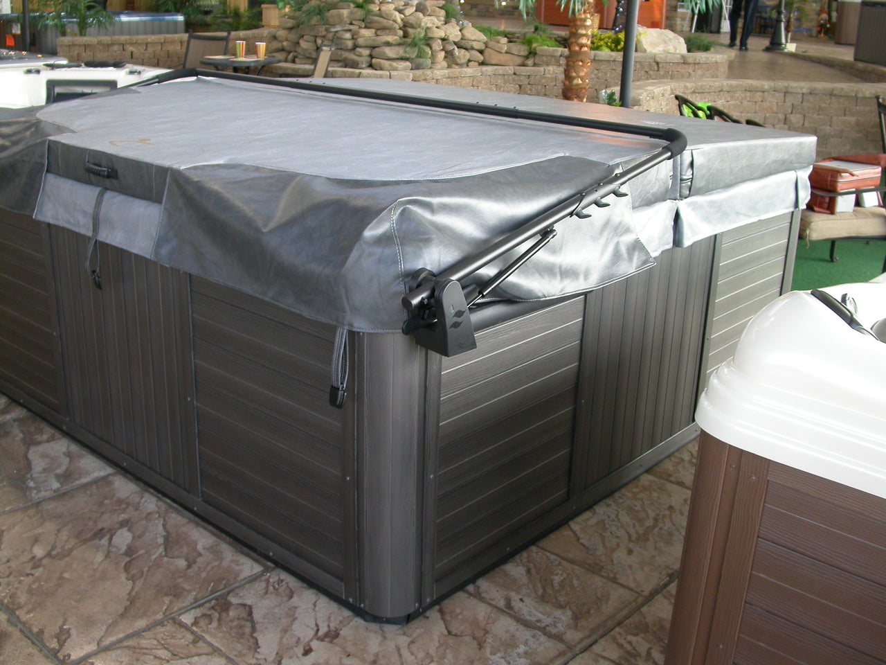 Cover Lift Hydraulic